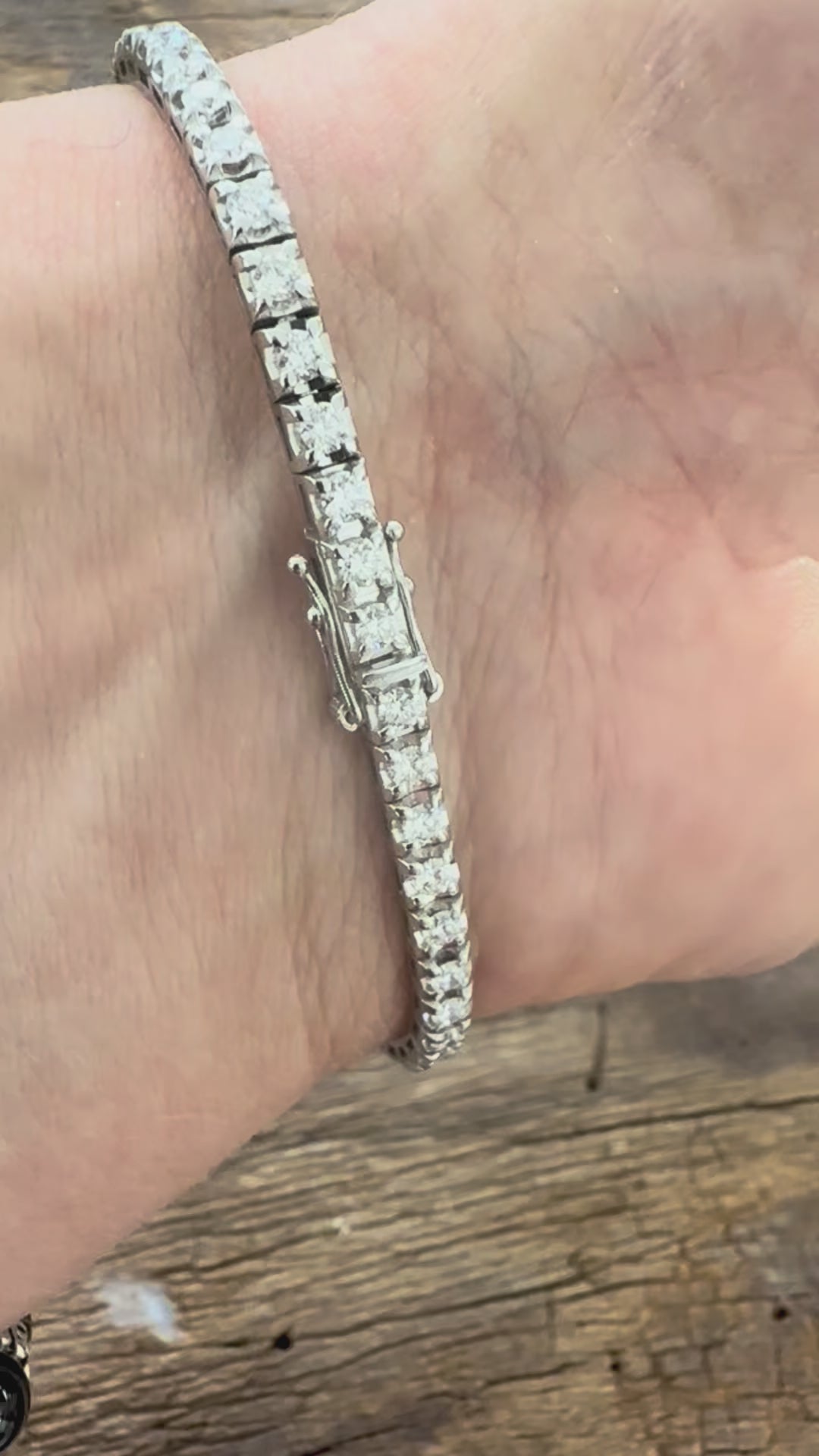 Bracciale Tennis Oro Bianco e Diamanti Naturali Carati 2,80