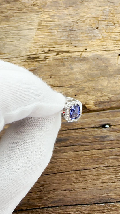 18KT White Gold Ring - Tanzanite