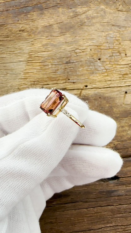 18KT Yellow Gold Ring - Tourmaline