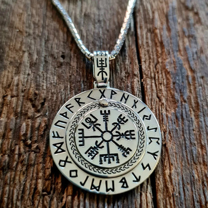 Collana Vegvisir