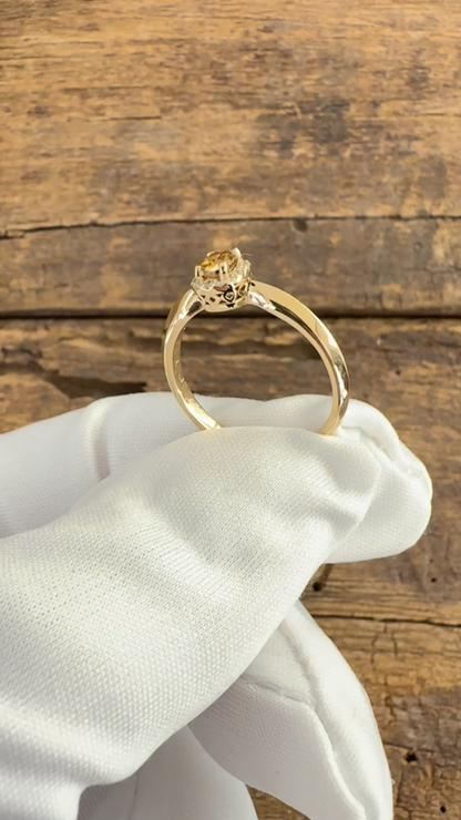 anello oro giallo Diamante Fancy color Yellow taglio ovale