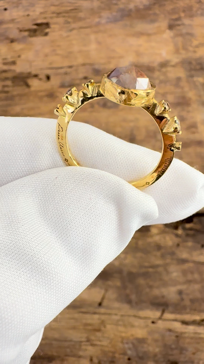 Anello Oro Giallo con Diamante  Brown intense e Diamanti Brown  contorno