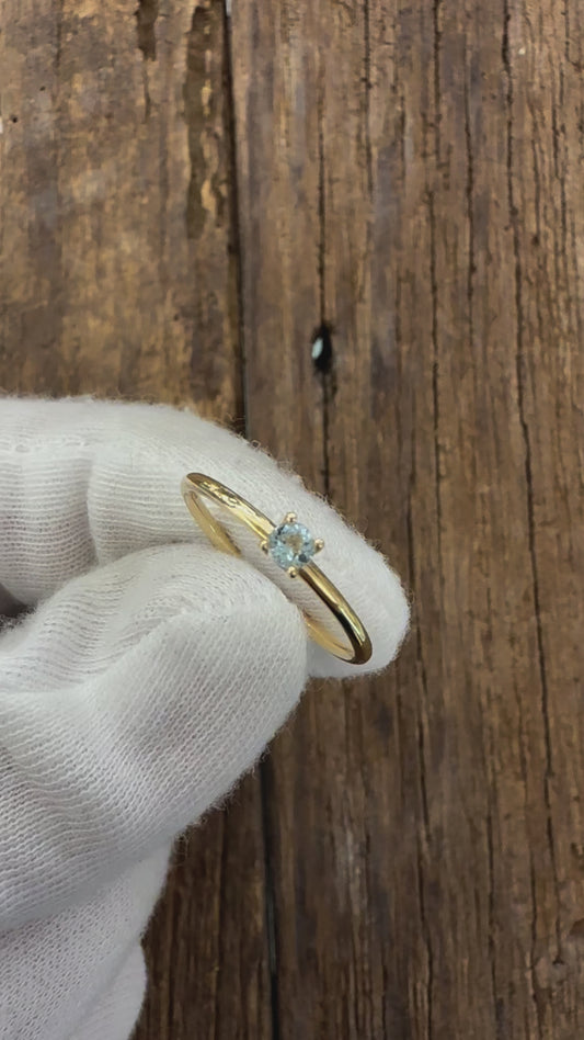 Anello in Oro Giallo 18KT - Acquamarina