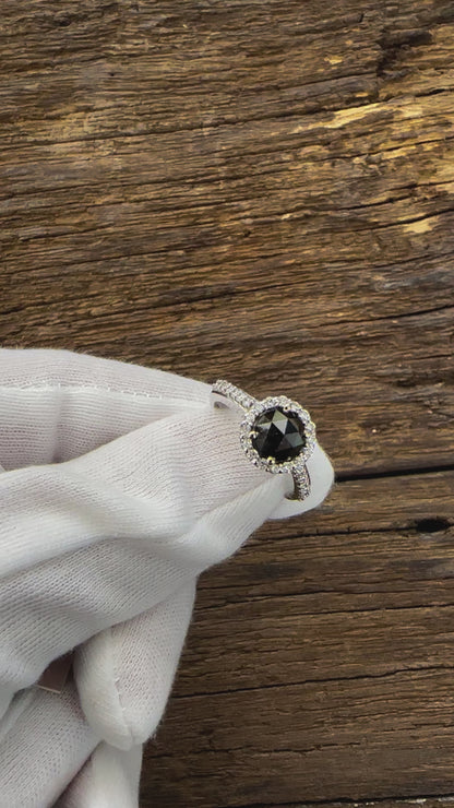 18KT White Gold Ring - Black Diamond